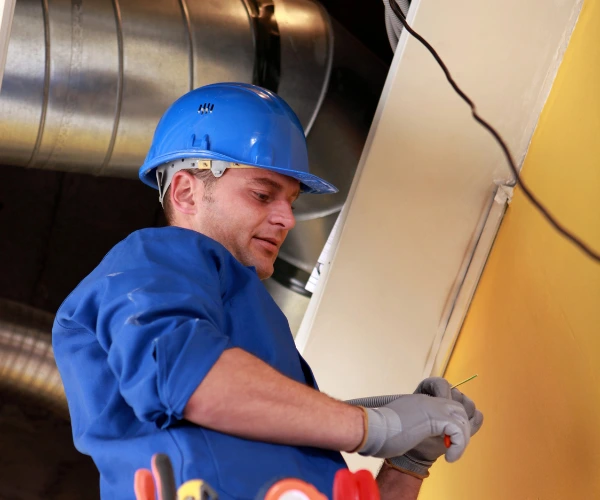 Professional ckithen hood cleaning in Elizabeth, NJ.